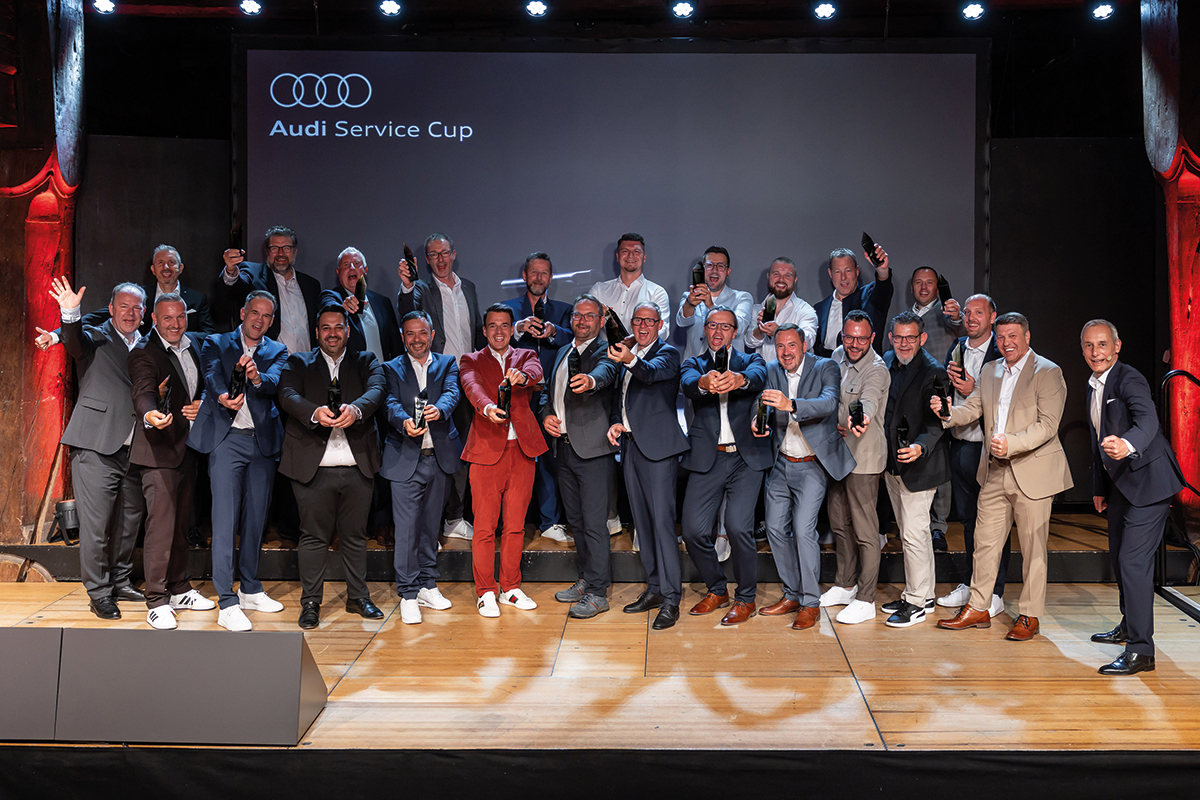 Gruppenfoto mit allen Gewinnern